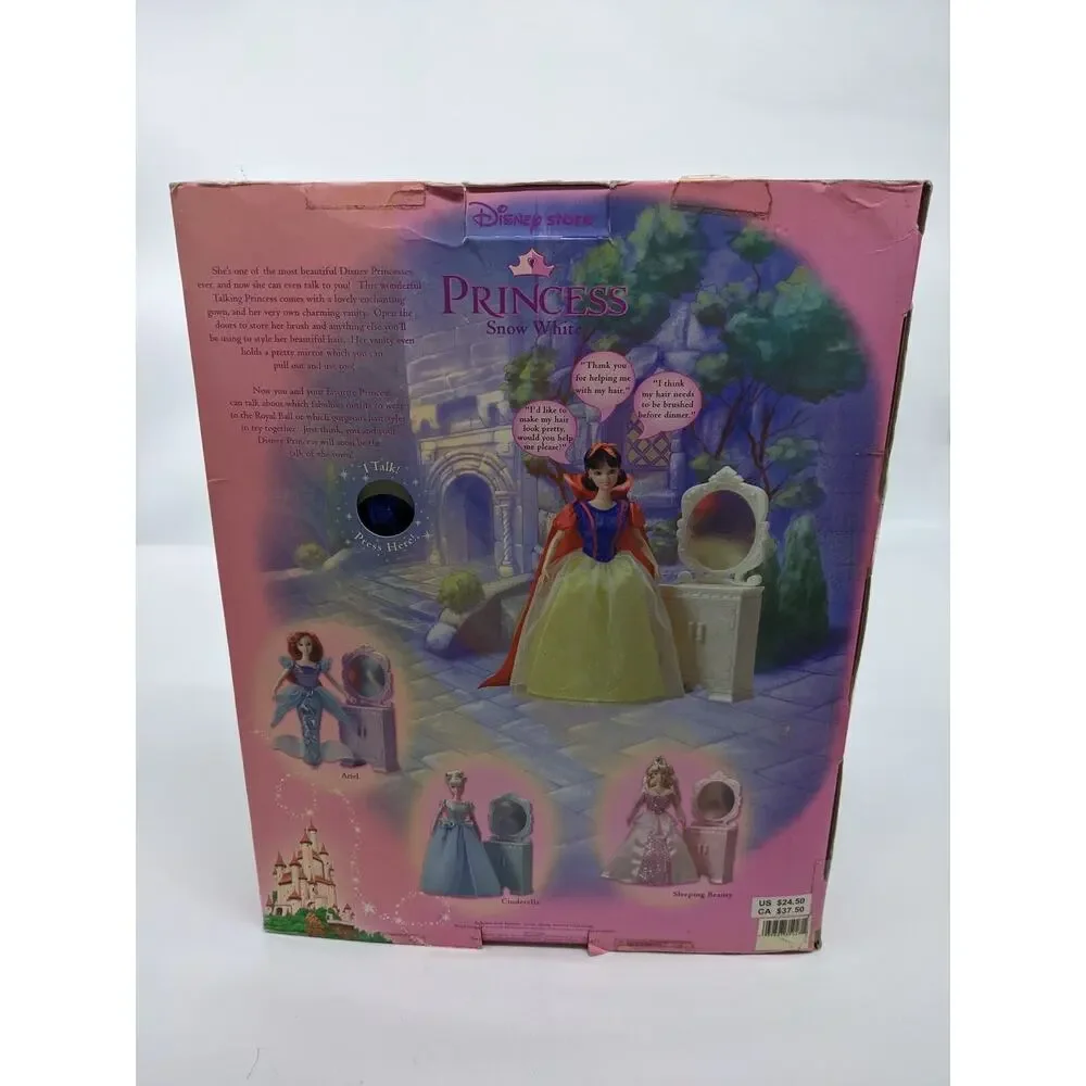 Disney - Talking Snow White Doll with Mirror Cabinet